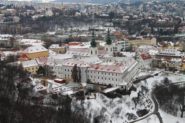 Klasztor Strahov pokryty śniegiem — Zdjęcie stockowe