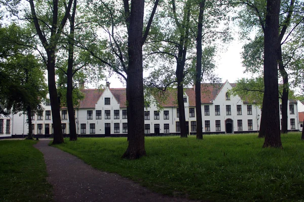 Historisches Beginenkonvent in Brügge — Stockfoto