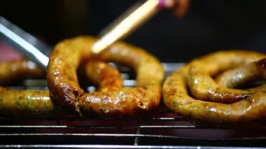 Sai AUA (Notthern Thai baharatlı sosis) Tayland geleneksel et
