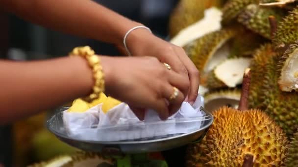 Ντούριαν Φρούτα Στην Ταϊλάνδη Φαγητό Του Δρόμου — Αρχείο Βίντεο