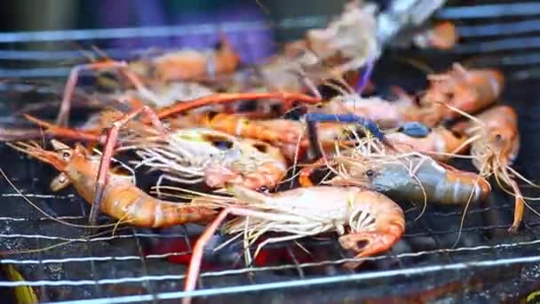 Straße Thailändisches Essen Gegrillte Garnelen — Stockvideo