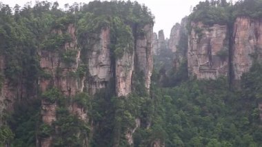 Zhangjiajie Ulusal Orman Parkı