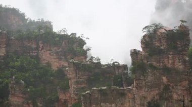 Zhangjiajie Ulusal Orman Parkı