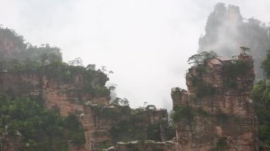 Zhangjiajie Ulusal Orman Parkı