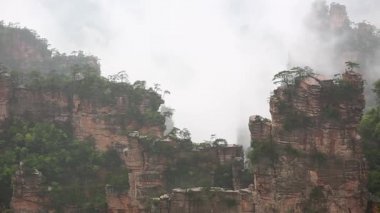 Zhangjiajie Ulusal Orman Parkı