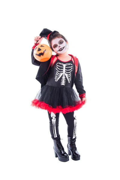 Lunghezza completa di felice asiatico ragazza in halloween scheletro costume — Foto Stock