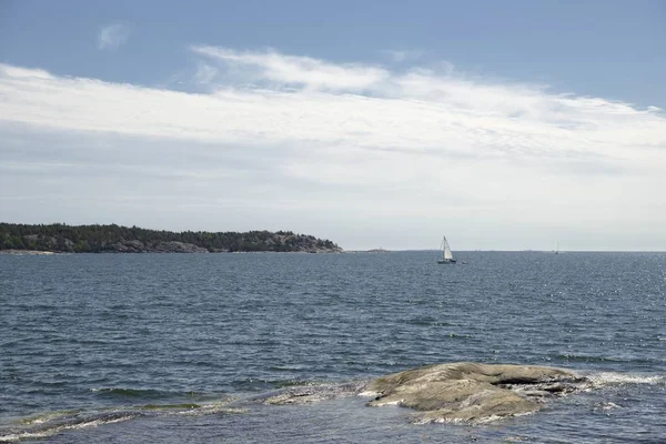 Nynshamn Souostroví Létě Modrou Oblohou — Stock fotografie