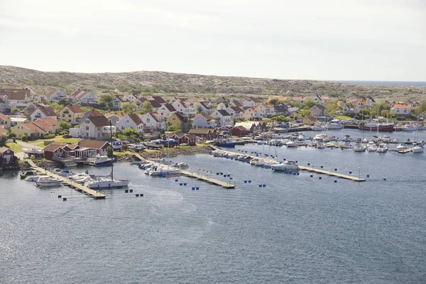 Pequena Aldeia Costeira Escandinávia Durante Verão Kungshamn Suécia — Fotografia de Stock