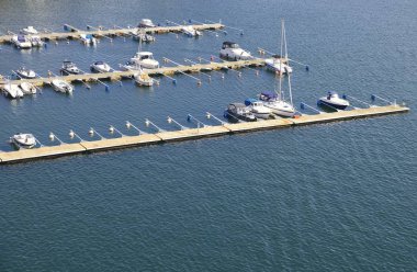 Kungshamn de balıkçı evleri güzel İsveç manzara görünümü