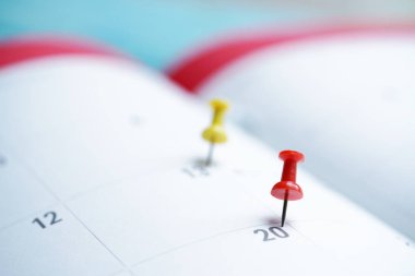 kadar yakın PIN takvim veya iş toplantısı veya seyahat planlama kavramı için planlama planlayıcısı