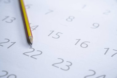 takvimin kadar yakın ve masada busi için planlama kalem