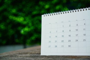 Ajanda, iş, organizasyon, yönetim çizelgesi, takvim konsepti için masadaki takvimi kapat.