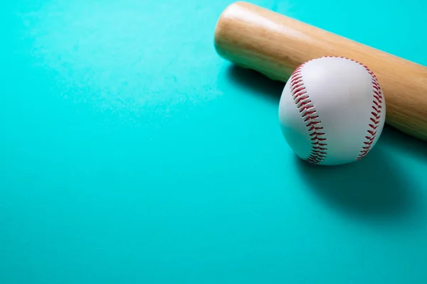 Batte Baseball Baseball Sur Fond Table Verte Gros Plan — Photo