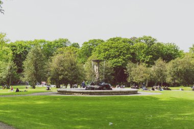Dublin, İrlanda - 20 Mayıs 2018: ayrıntı sadece kapalı Harcourt Street Dublin şehir merkezinde Iveagh bahçeleri