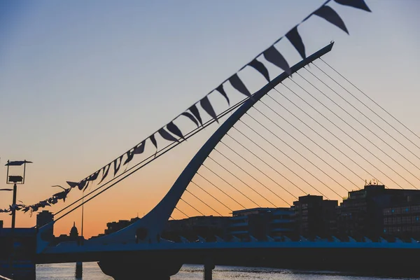 Dublín Irlanda Junio 2018 Puente Samuel Beckett Sobre Río Liffey — Foto de Stock