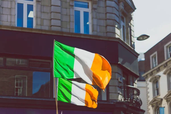 Dublin Irland Mai 2018 Irische Flaggen Wehen Von Einem Gebäude — Stockfoto