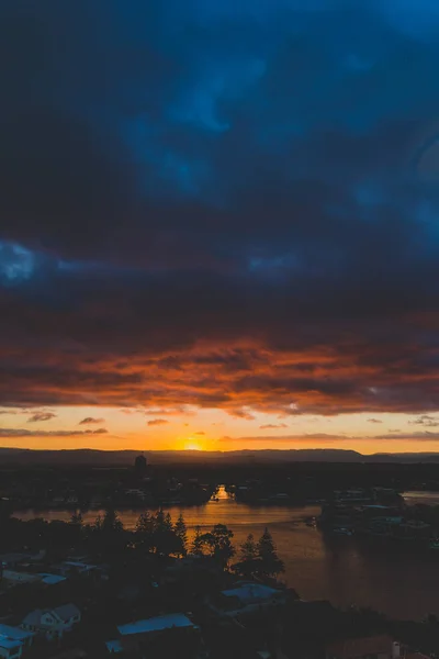 Costa Oro Australia Gennaio 2015 Drammatico Tramonto Tropicale Sul Surfers — Foto Stock