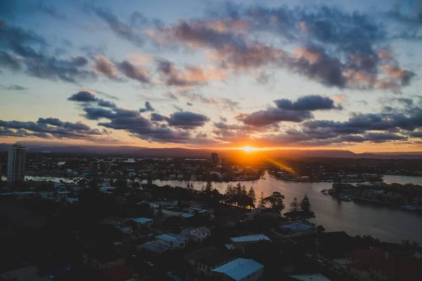 Gold Coast Australia Stycznia 2015 Sun Flare Tropikalne Zachód Słońca — Zdjęcie stockowe