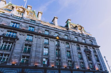 London, Büyük Britanya - 21 Ağustos 2018: mimari Piccadilly, Londra şehir merkezinde