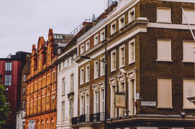 London, Büyük Britanya - 22 Ağustos 2018: mimaride Mayfair, Londra şehir merkezinde