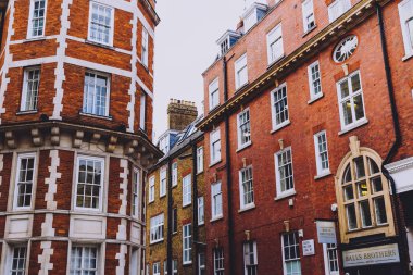 London, Büyük Britanya - 22 Ağustos 2018: mimaride Mayfair, Londra şehir merkezinde