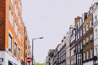 London, Büyük Britanya - 23 Ağustos 2018: mimari Mayfair, Londra şehir merkezinde