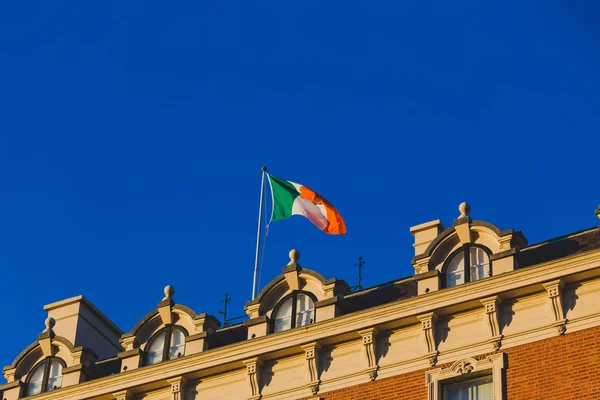 Dublin Irland Oktober 2018 Hoteldach Mit Irischer Flagge Dubliner Stadtzentrum — Stockfoto