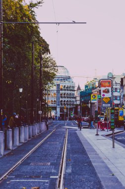 Dublin, İrlanda - 6 Ekim 2018: street Dublin St Stephen's Green park yanında