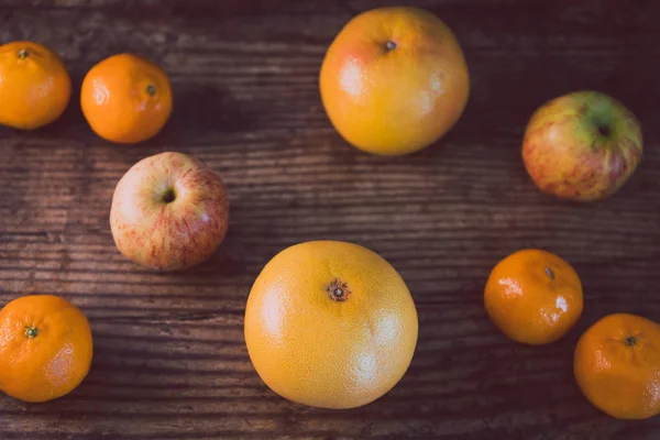 Healthy Fruit Including Oranges Grapefruit Apples Dark Wooden Surface Concept — Stock Photo, Image