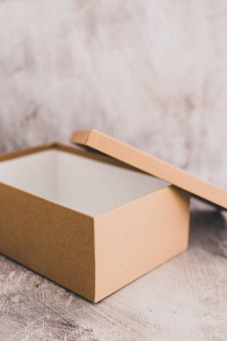 boşaltmak ile kutu açık empy konteyner dışında düşünmek