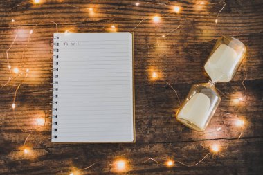 zaman, şeyler kum saati ve yapmak için liste Notebook odanızdaki yapmak