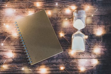 zaman, şeyler kum saati ve yapmak için liste Notebook odanızdaki yapmak