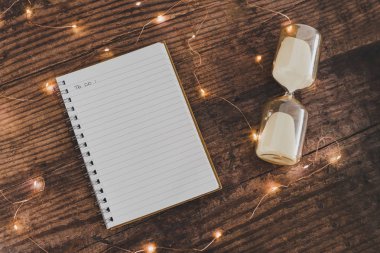 zaman, şeyler kum saati ve yapmak için liste Notebook odanızdaki yapmak