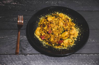 vejetaryen kıyma ve fasulye ile sağlıklı sebze köri tarifi 