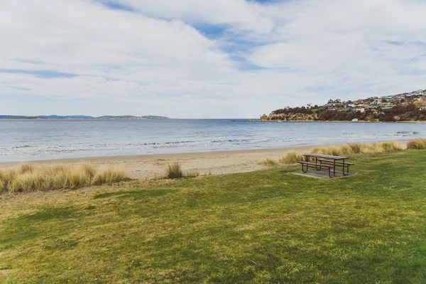 Paisaje de playa en Blackmans Bay en Tasmania — Foto de Stock