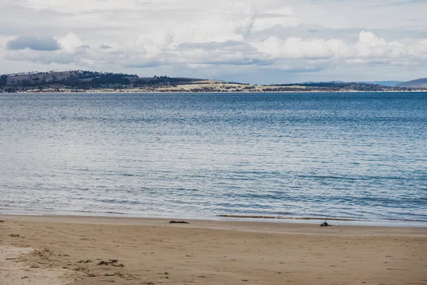Garis pantai dan pemandangan pantai Australia murni di Tasmania — Stok Foto