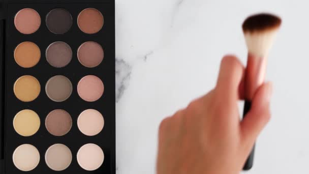 Kosmetický Průmysl Make Produkty Koncepční Zátiší Oční Paleta Nahotami Bronzovými — Stock video
