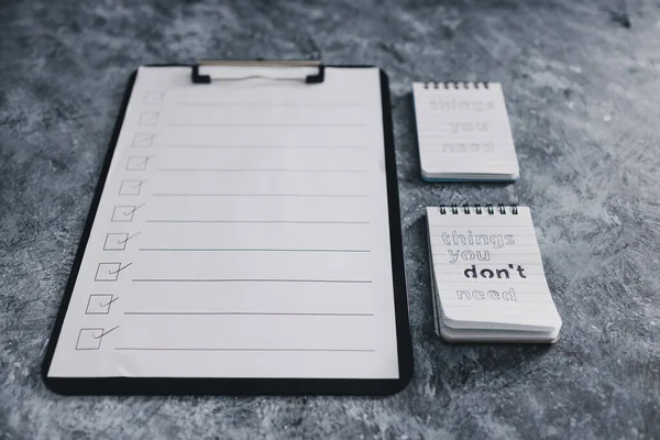 Minimalismus Oder Selbstverbesserungs Und Selbstbetrachtungskonzept Notizblöcke Mit Texten Dinge Die — Stockfoto