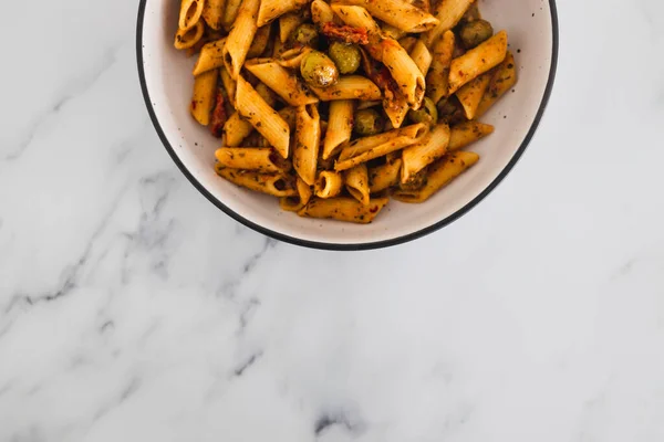 Gezonde Plantaardige Recepten Concept Veganistische Penne Pasta Met Zongedroogde Tomaten — Stockfoto