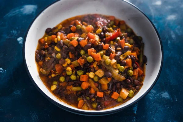 Gesundes Pflanzliches Ernährungskonzept Vegane Linsen Und Bohnen Eintopf Mit Geröstetem — Stockfoto