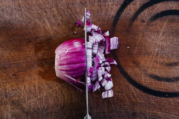 Simple Food Ingredients Concept Half Whole Half Chopped Red Onion — Stock Photo, Image