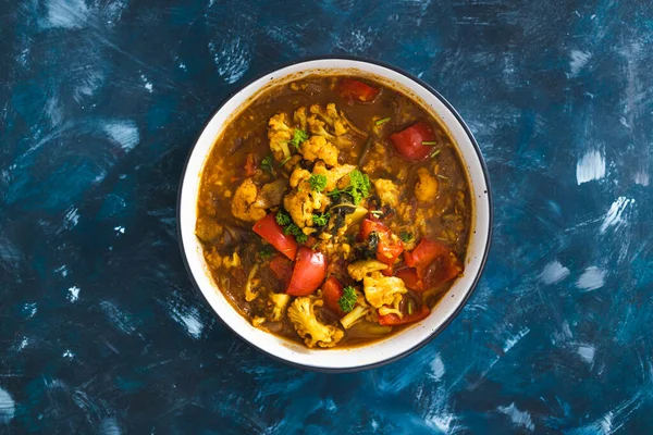 Gesundes Pflanzliches Ernährungskonzept Veganes Blumenkohl Paprika Curry Gericht Mit Indischen — Stockfoto