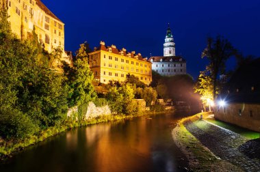 Cesky Krumlov, Çek nigt kalede
