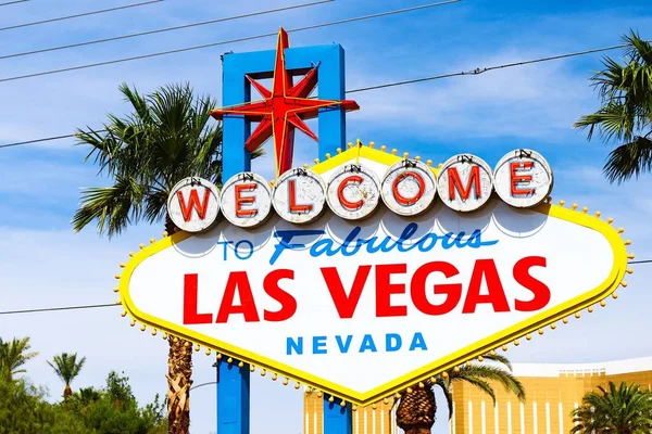 The Welcome to Fabulous Las Vegas sign on bright sunny day in Las Vegas.Welcome to Never Sleep city Las Vegas, Nevada Sign with the heart of Las Vegas scene in the background. — Stock Image Welcome Fabulous Las Vegas Sign Bright Sunny Day Las Vegas Royalty Free Stock Photos