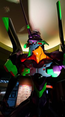 Hakata, Japonya - 10. Sezon 2019: Kanal Kenti Hakata 'da Evangelion Heykeli.