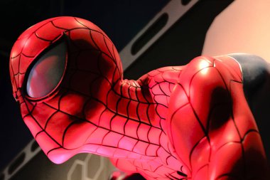 Las Vegas, Usa - 10 Ekim 2017 Las Vegas 'taki Madame Tussauds müzesindeki Örümcek Adam Heykeli' ni kapatın..