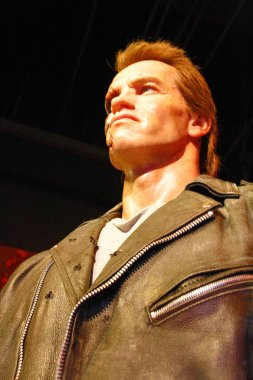 Los Angeles, Ca - 28 Ekim 2013: Arnold Schwarzenegger balmumu figürü - Madame Tussauds Hollywood.