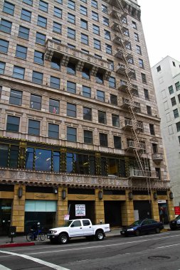 Los Angeles, CA / USA - Ekim 27, 2013: Los Angeles şehir merkezinin sabah manzarası Beşinci Cadde