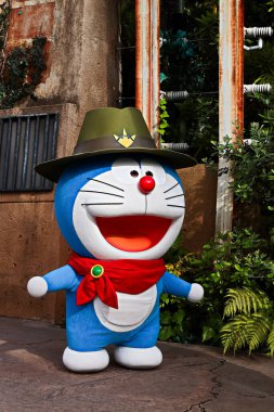 Osaka, Japonya 17 Haziran 2020: Doraemon heykeli, Doraemon 'dan Japonya Universal Stüdyoları' na kadar uzanan bir çizgi film karakteri..