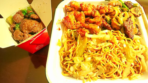 Spicy Chinese Take Out Food Friend Arroz Pollo Take Away —  Fotos de Stock